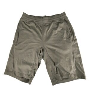 Manduka Yoga Shorts sz M Mens Gray Athletic Training Stretch Performance Wicking